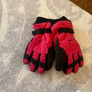 Nike winter gloves